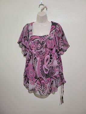 Apt. 9 Pink and Black Paisley Flutter-Sleeve Blouse